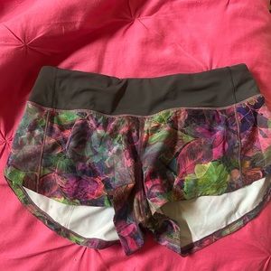 hotty hot size 4, 2.5 inch